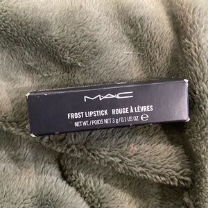 MAC Cosmetics Lipstick in shade: Angel